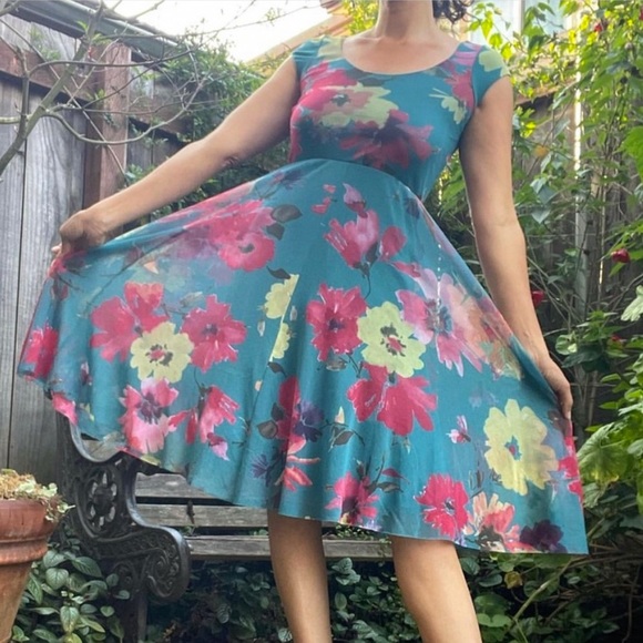 Anthropologie WESTON WEAR soft floral dress, M. - Picture 9 of 10